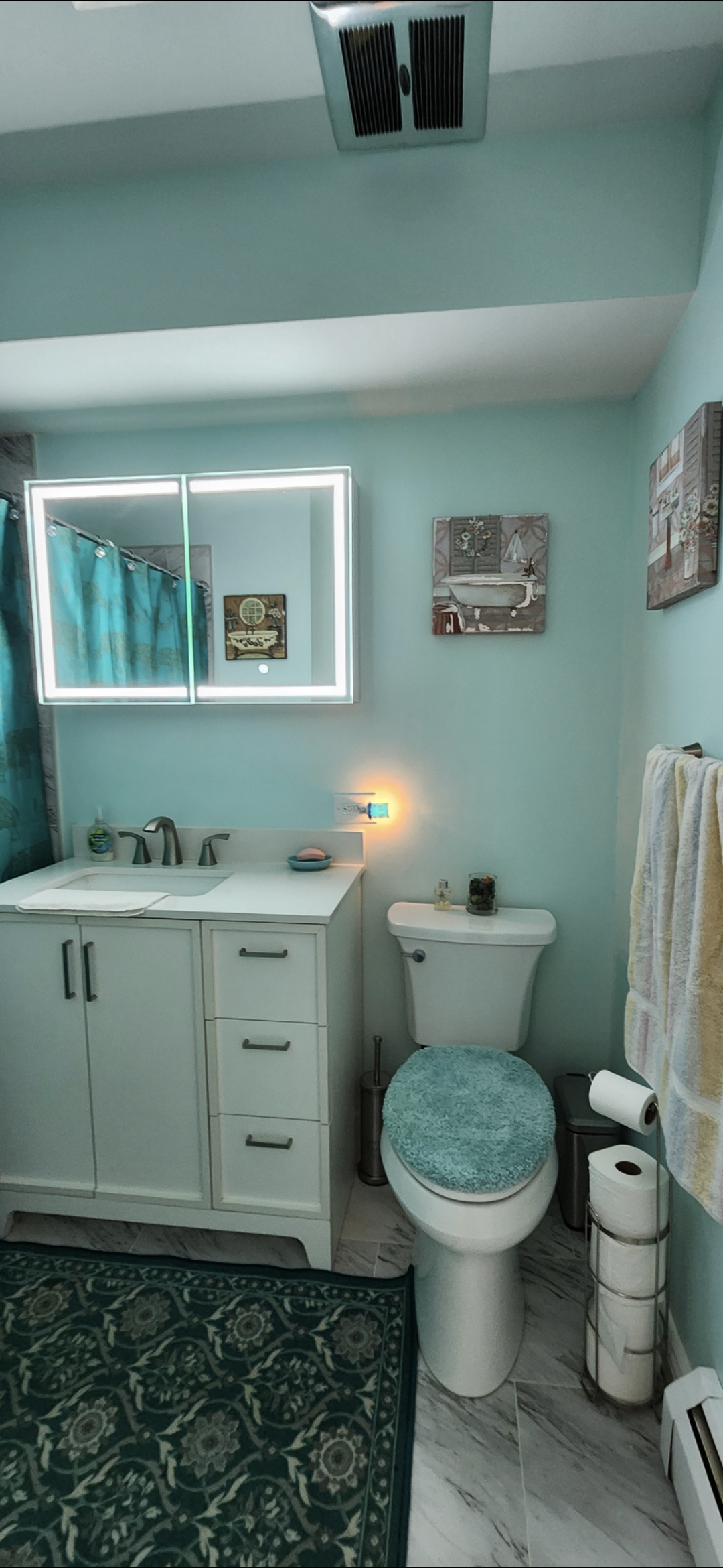 Izdajem tri sobe u  Hanover Parku, IL