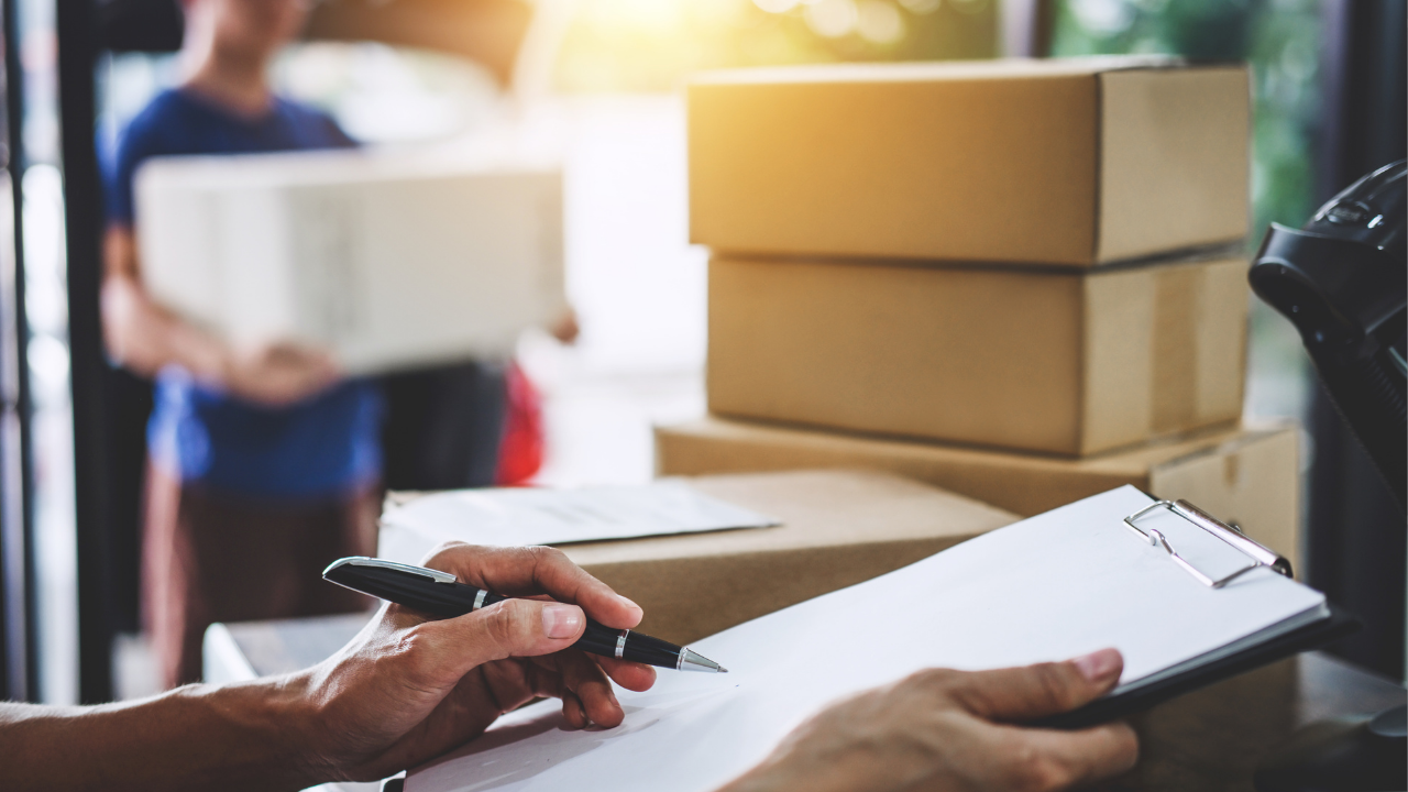 Šta Trampova božićna odluka znači za poštu i rad federalnih službi