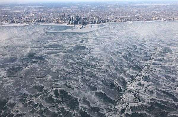 Zima na Velikim jezerima: Jezero Michigan dostiglo 33% pokrivenosti ledom - Chicago Glasnik