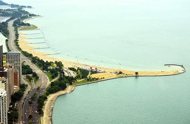 Plaže, bazeni i igrališta u Čikagu neće se otvoriti pre 4. jula