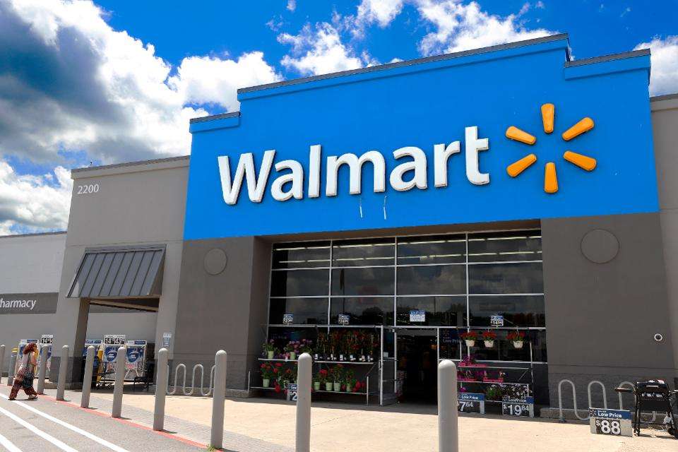 Walmart će podeliti svojim radnicima 428 miliona dolara bonusa!
