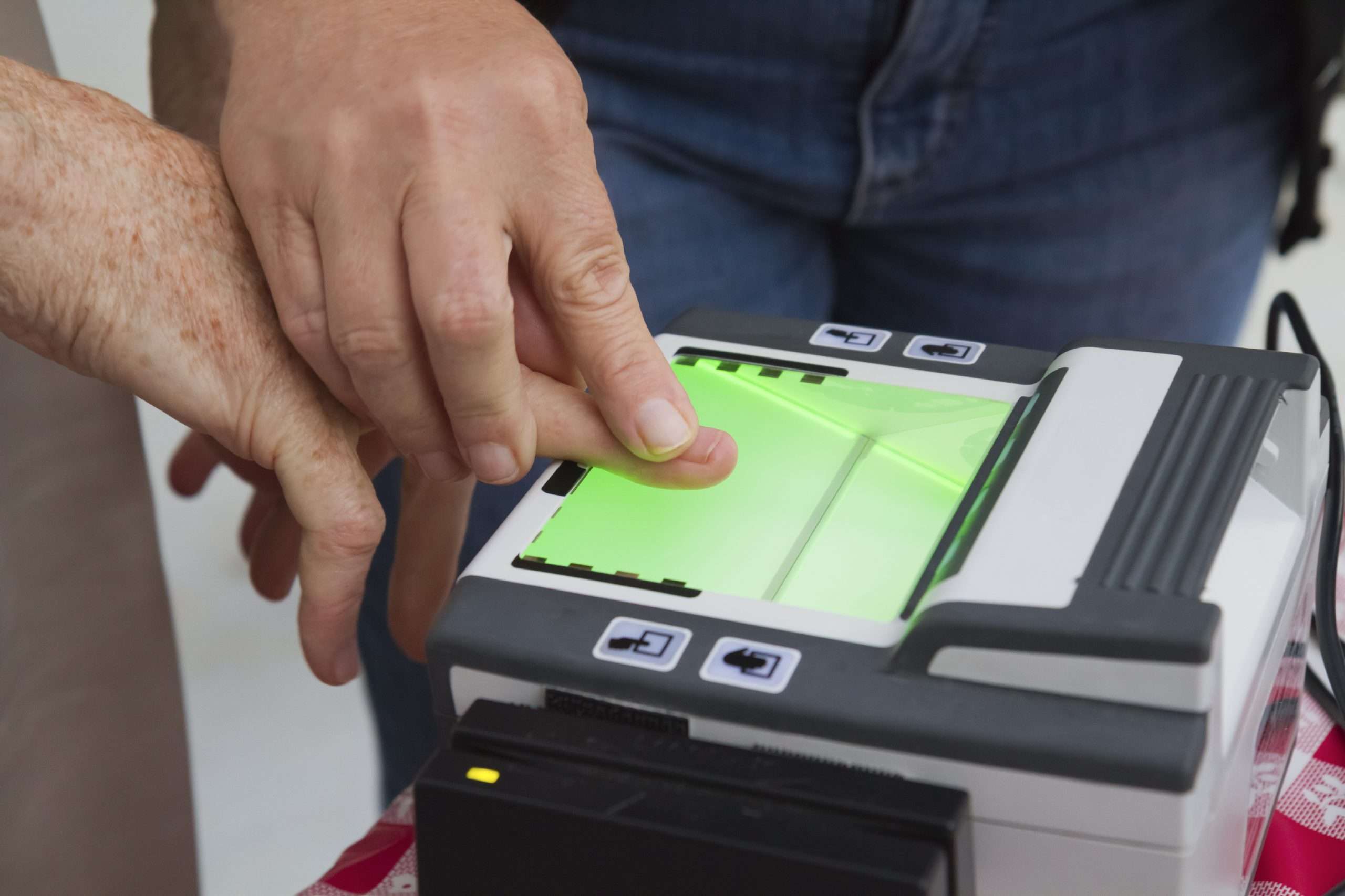 Akt o privatnosti biometrijskih podataka u Ilinoisu nastavlja da izaziva kontroverze i kritike - Chicago Glasnik