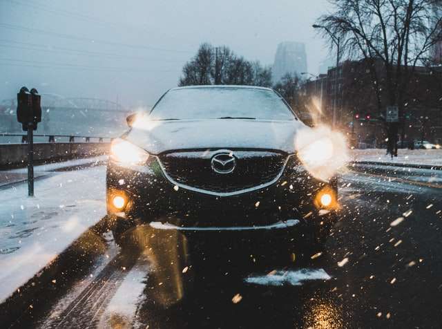 Da li je protivzakonito zagrevati automobil u Ilinoisu? Evo šta kaže zakon