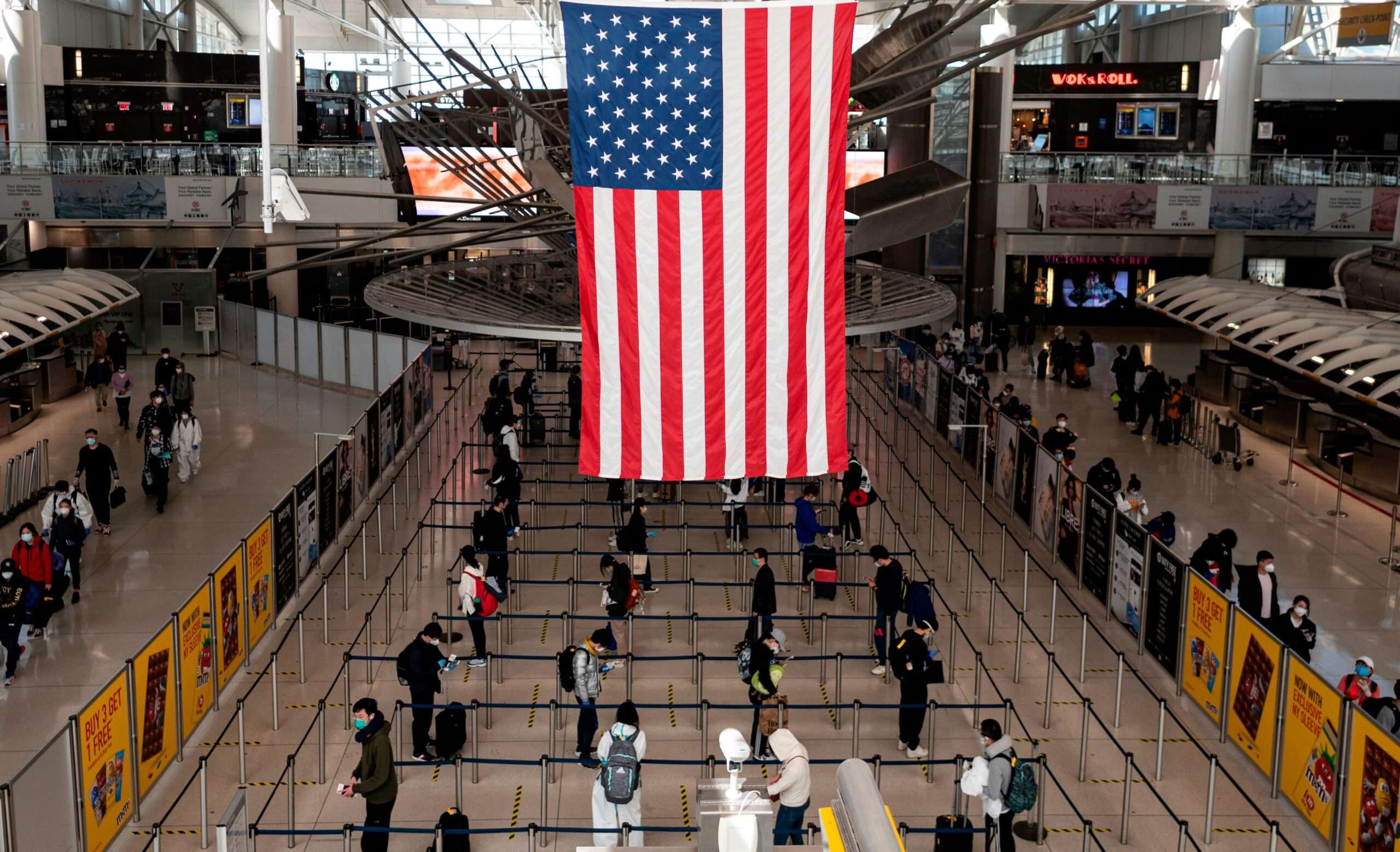 Amerika od danas otvorena za strane putnike koji su u potpunosti vakcinisani protiv koronavirusa