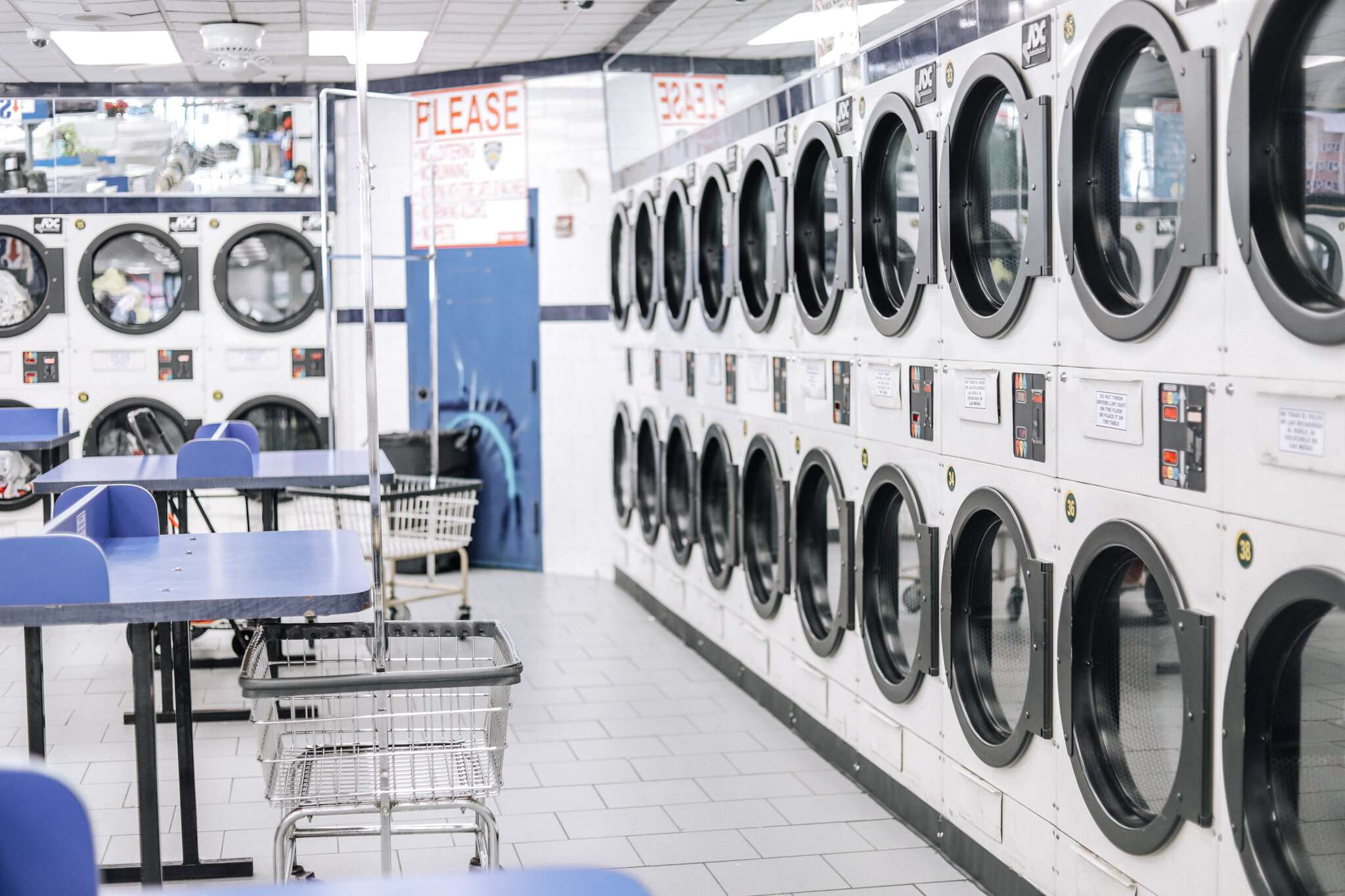 Zašto veliki broj Amerikanaca nema veš mašine u svojim domovima? - Chicago Glasnik