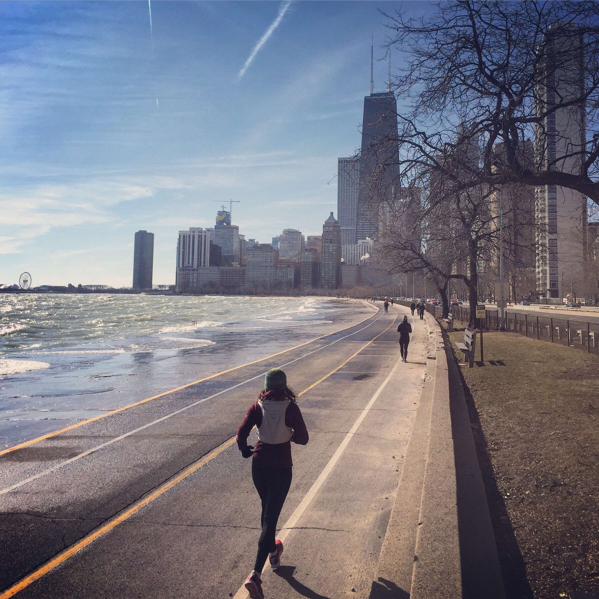 Klub za čitanje i trčanje: Kako Čikago inspiriše ljubitelje knjiga i sporta - Chicago Glasnik