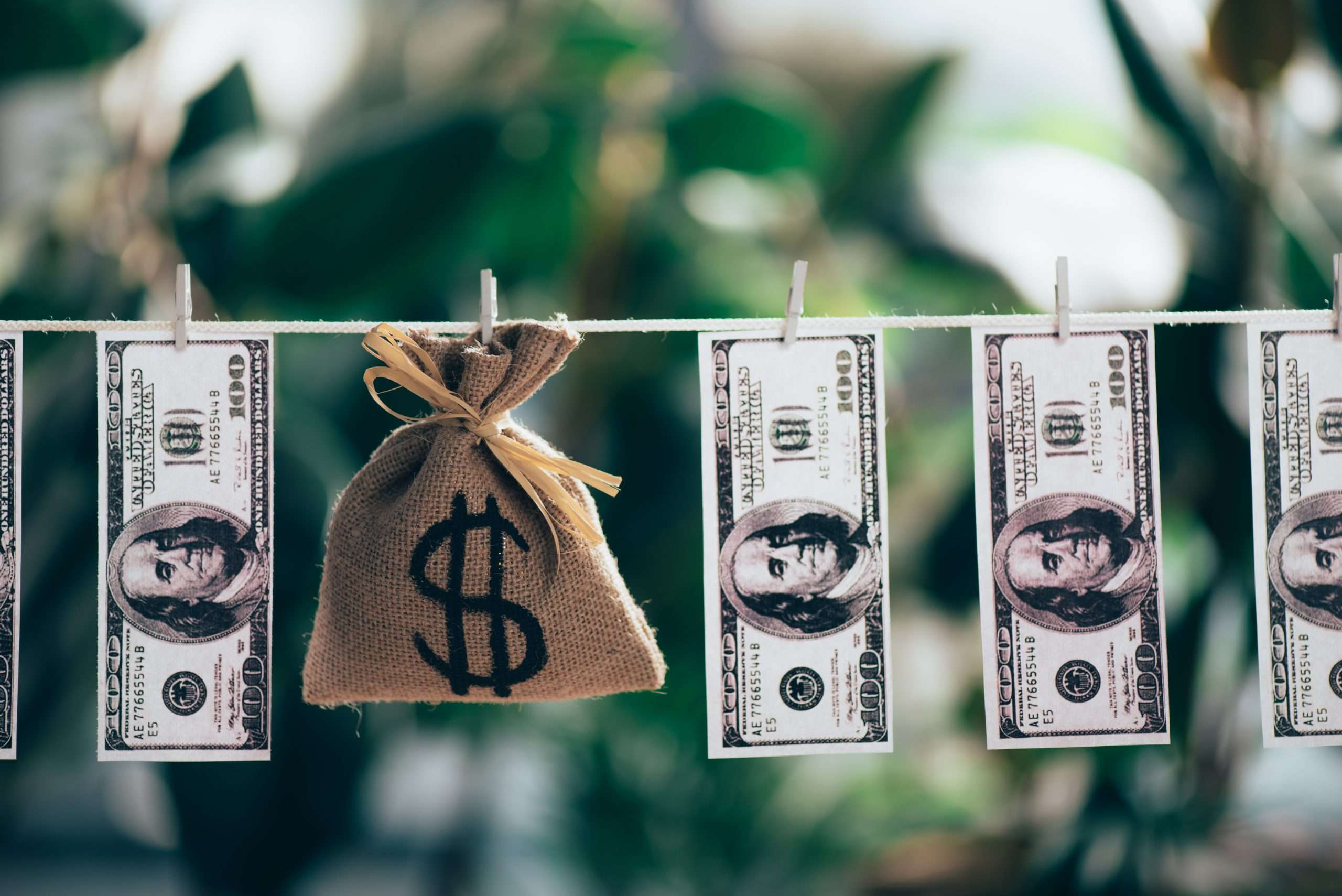 Da li znate kako i ko je stvorio znak za dolar ($)?