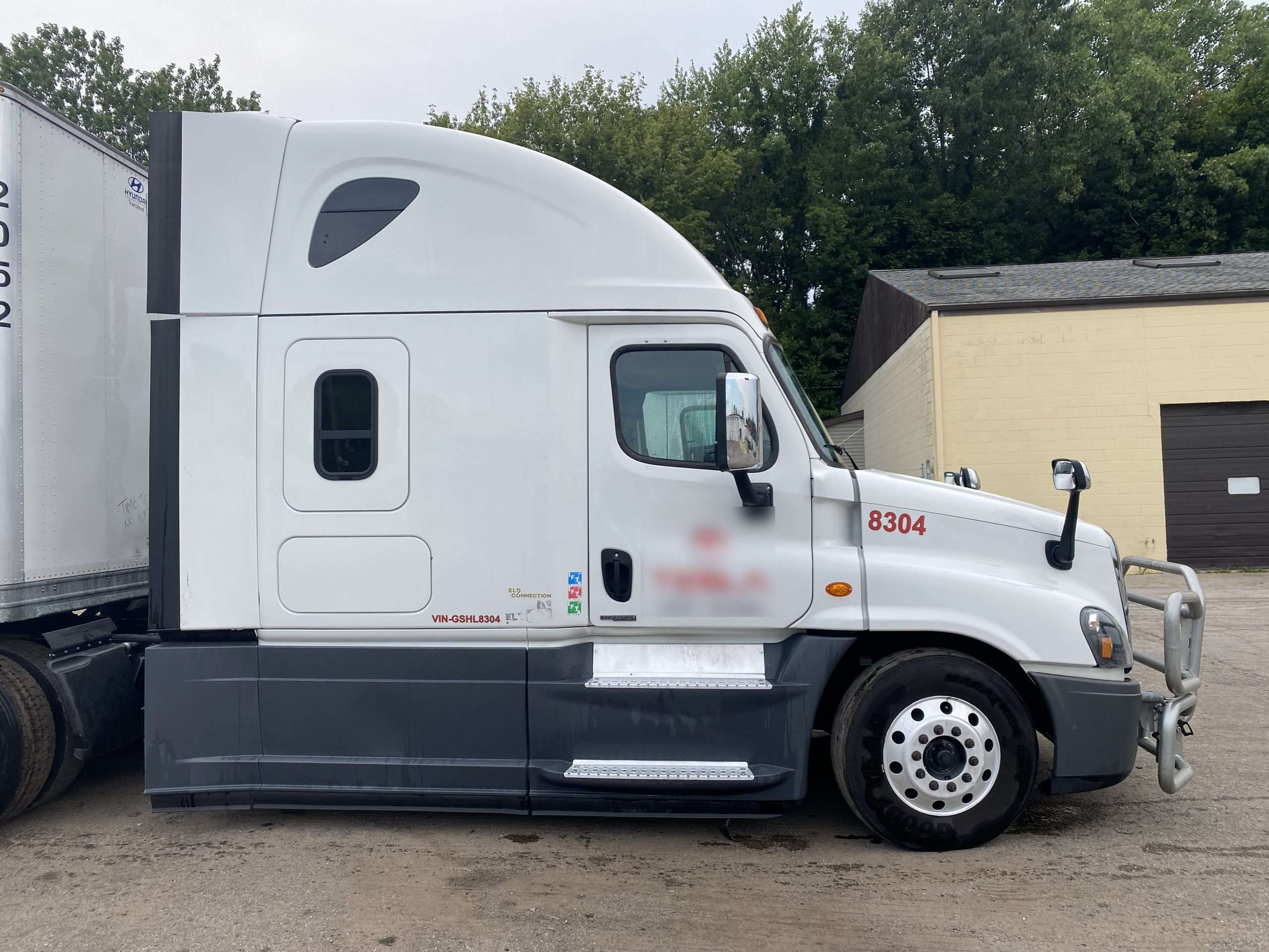 Na prodaju Freightliner Cascadia DD15 2016. - Chicago Glasnik