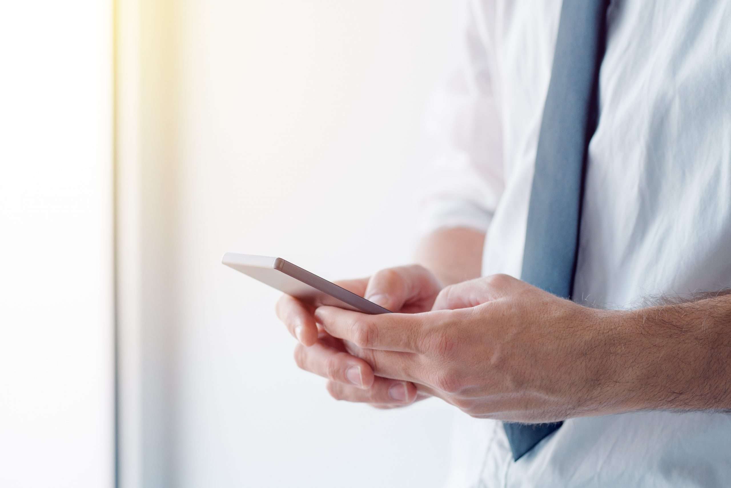 Služba za imigraciju promenila broj za SMS obaveštenja za podnosioce zahteva - Chicago Glasnik