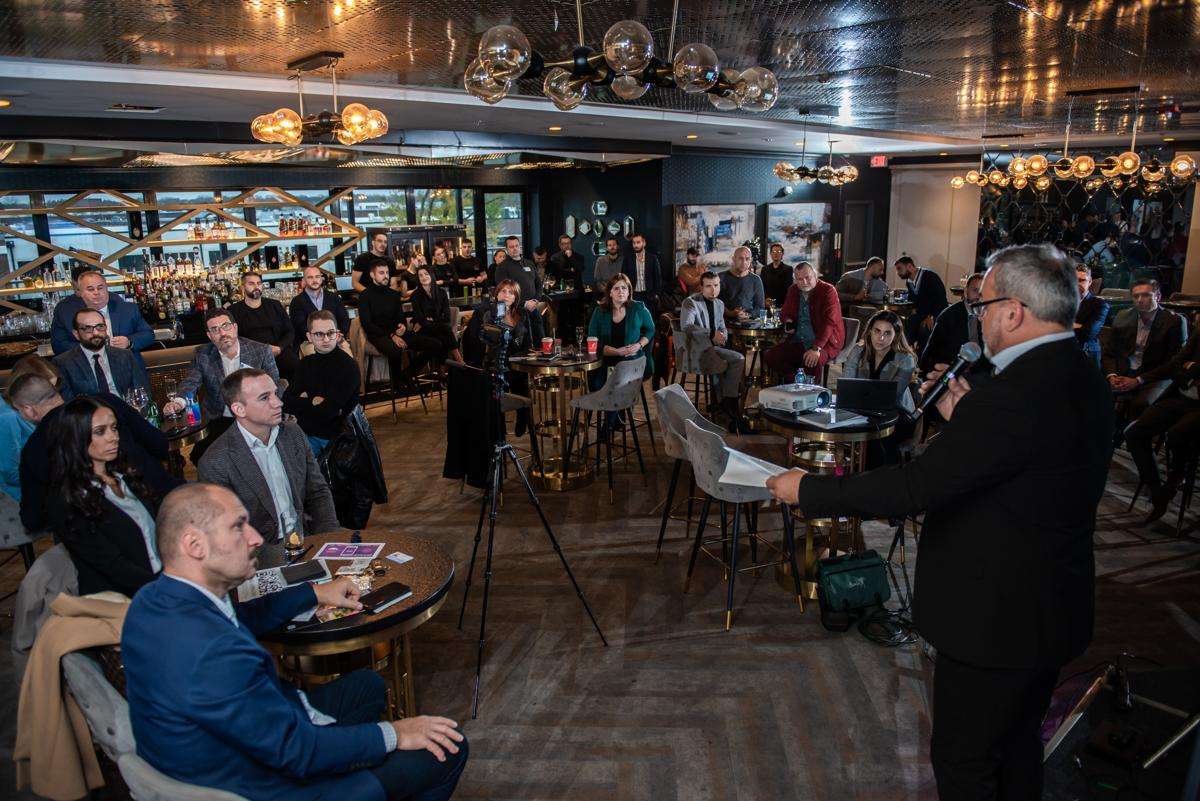 Balkan Business Conference - Balkanski biznismeni kupuju kuću porodici sa 9 dece