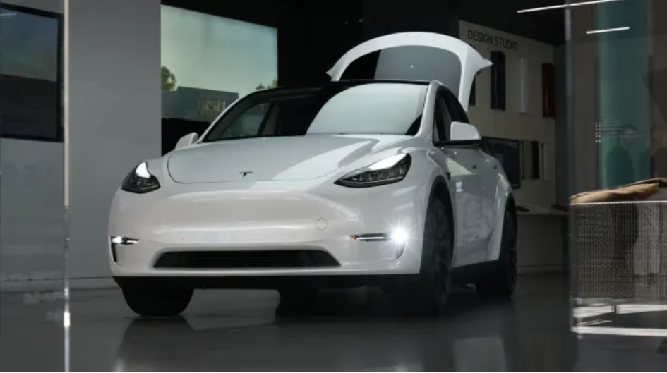 Tesla među 10 najprodavanijih automobila u SAD. Ovo su najprodavanija vozila za 2022.godinu