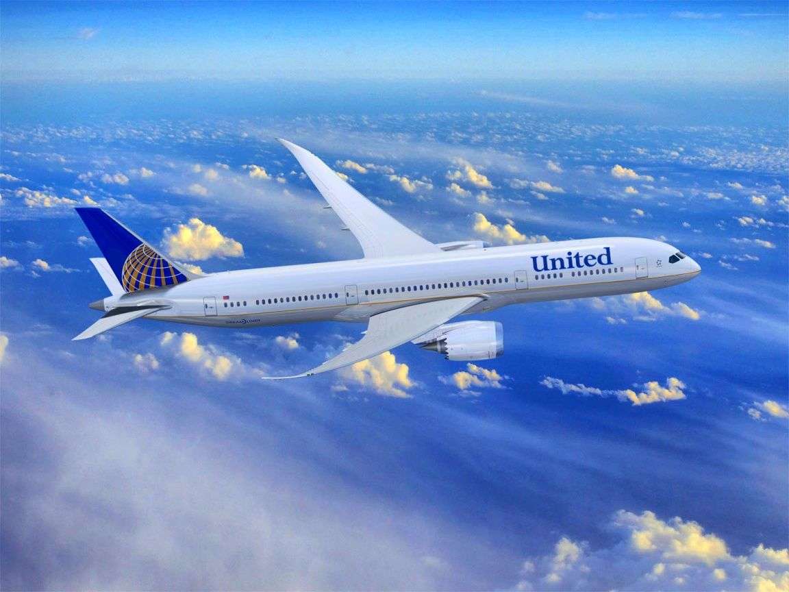 United Airlines uvodi besplatne rezervacije mesta porodicama sa decom na svojim letovima