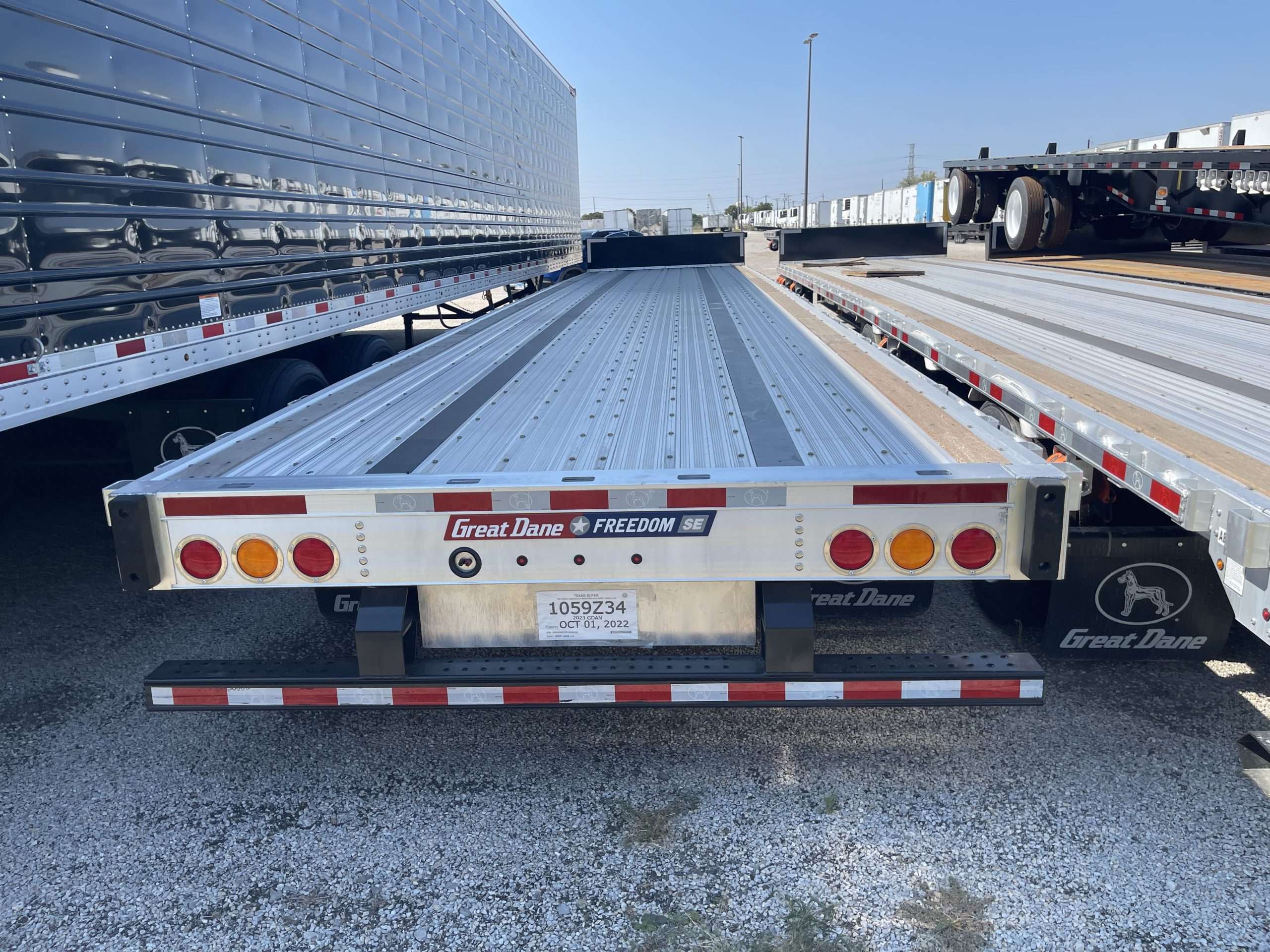 STEP DECK 53FT TRAILER FOR RENT - Chicago Glasnik