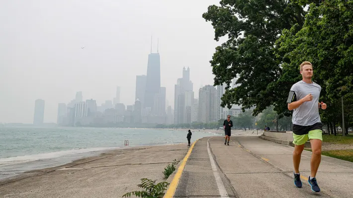 Dim kanadskih požara širi se na područje Čikaga, izazivajući zabrinutost zbog kvaliteta vazduha - Chicago Glasnik