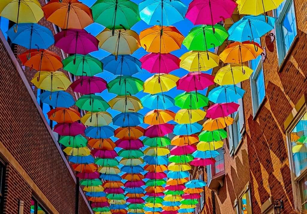 Posetite čuveni "The Umbrella Sky Project" pre nego što ode iz Čikaga