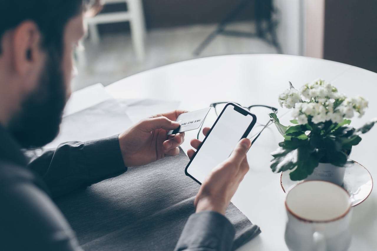 Aktuelna nova prevara putem SMS poruka, evo šta treba da znate - Chicago Glasnik