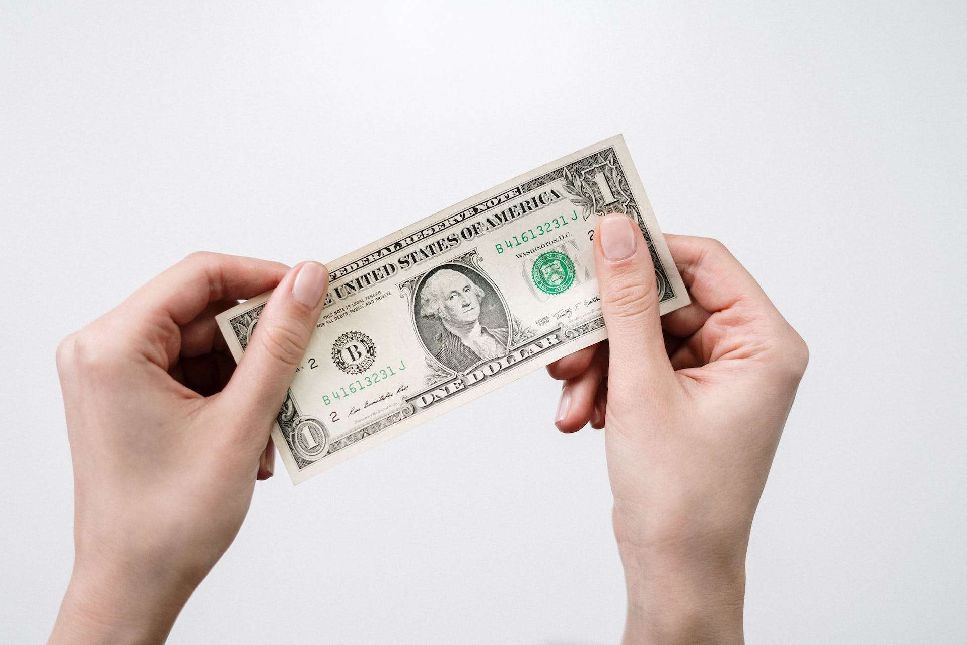 Dolar na najnižem nivou od avgusta, čeka se potez Federalnih rezervi - Chicago Glasnik
