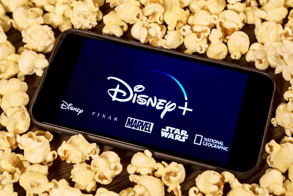 Javljaju se ljudi iz celog sveta: Porodica potrošila 10.000 dolara na pogrešne Disney kartice - Chicago Glasnik