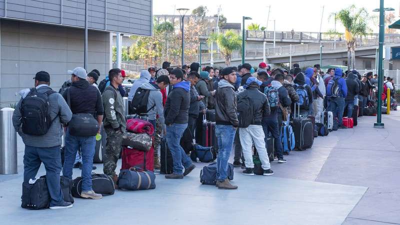 Kalifornija: Prva država u SAD-u koja će obezbediti zdravstveno osiguranje svim nelegalnim imigrantima - Chicago Glasnik