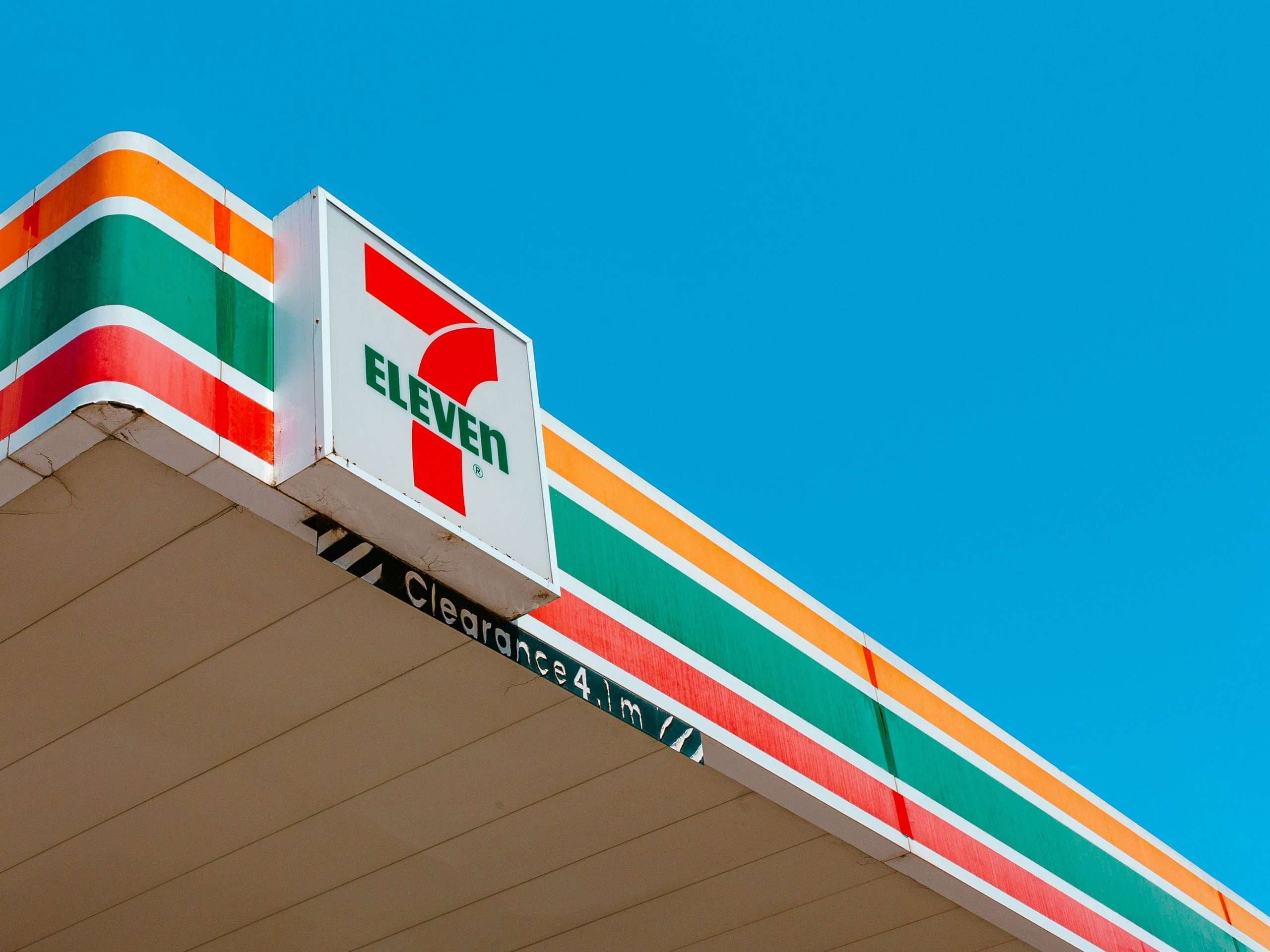 7-Eleven zatvara više od 400 prodavnica - Chicago Glasnik