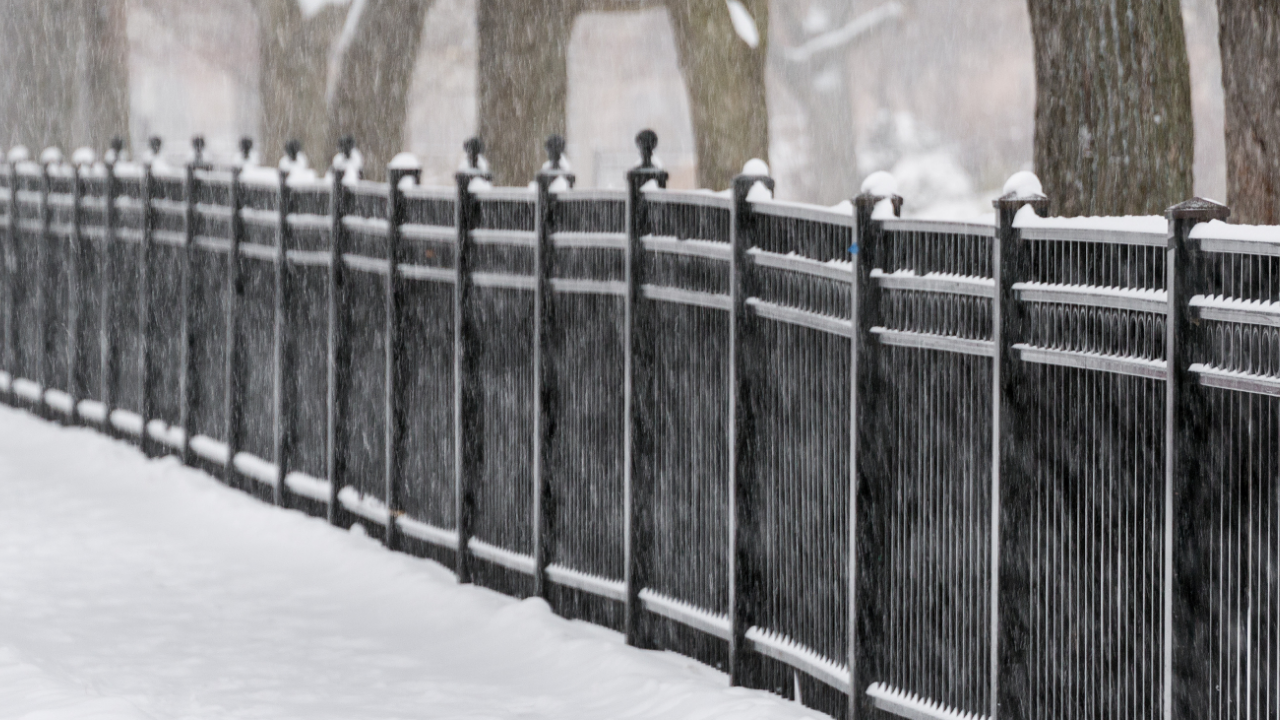 Čikago zabeležio najintenzivniji sneg u jednom danu u poslednjih deset godina