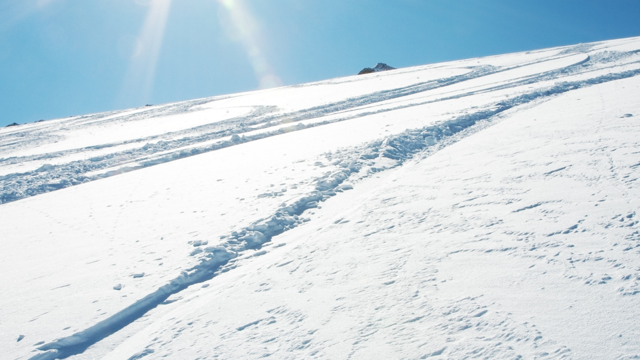 Najveća snežna staza za spuštanje na gumi na svetu nalazi se samo dva sata od Čikaga