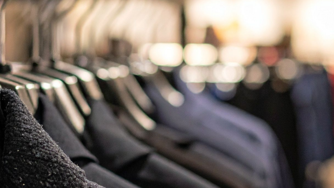 Čikaški tržni centar predstavio praznični spektakl sa besplatnim poslasticama i poklon-karticama