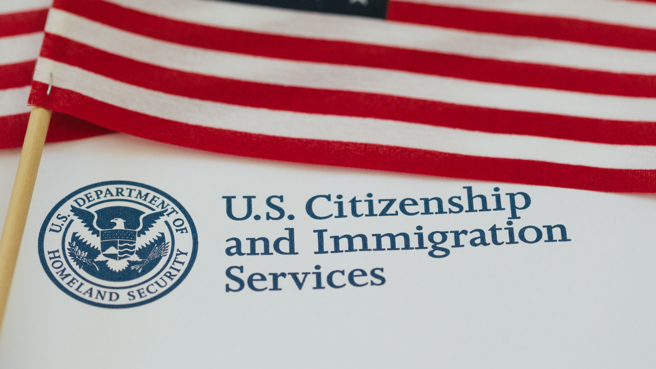 Noem: Građani SAD treba da budu spremni da dokažu državljanstvo