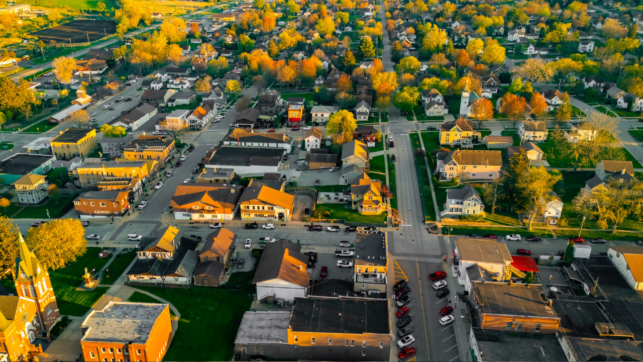 „Mala Švajcarska“ Amerike nadomak Čikaga: alpski šarm na samo nekoliko sati vožnje