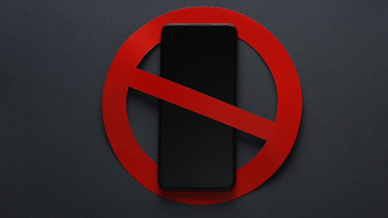 Ilinois uvodi zabranu mobilnih telefona u državnim školama