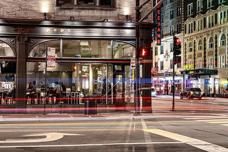 Čikago postavlja ležeće policajce na 15 gradskih raskrsnica radi poboljšanja bezbednosti