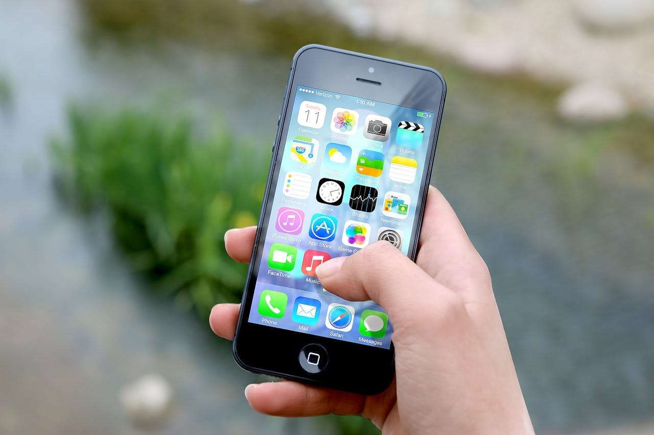 Imate Apple uređaj od 2014? Možda vam pripada deo nagodbe zbog tajnog snimanja