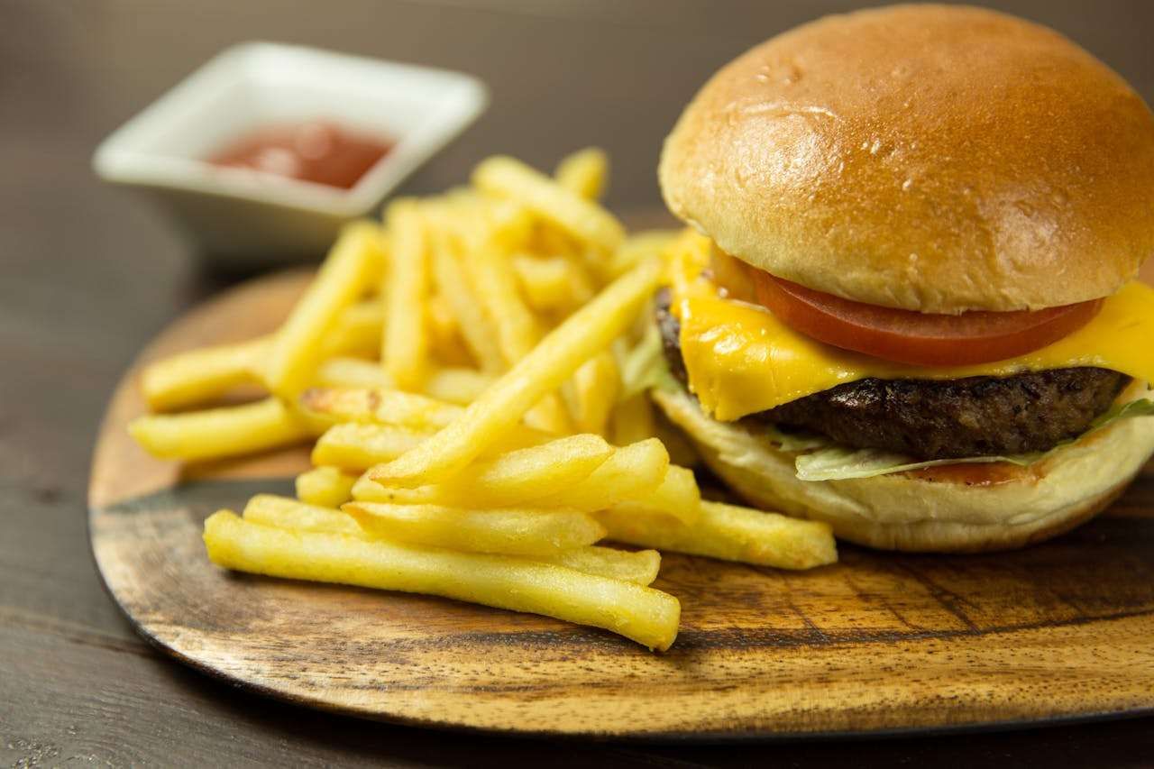 Kalifornija: Fast food radnici dobijaju minimalac od 20 dolara