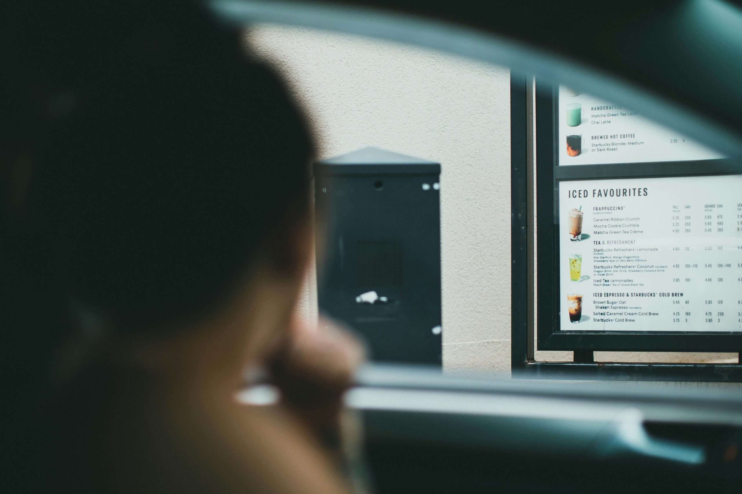 Veštačka inteligencija će uskoro preuzeti narudžbine na drive-thru punktovima u 500 restorana Taco Bell, Pizza Hut i KFC