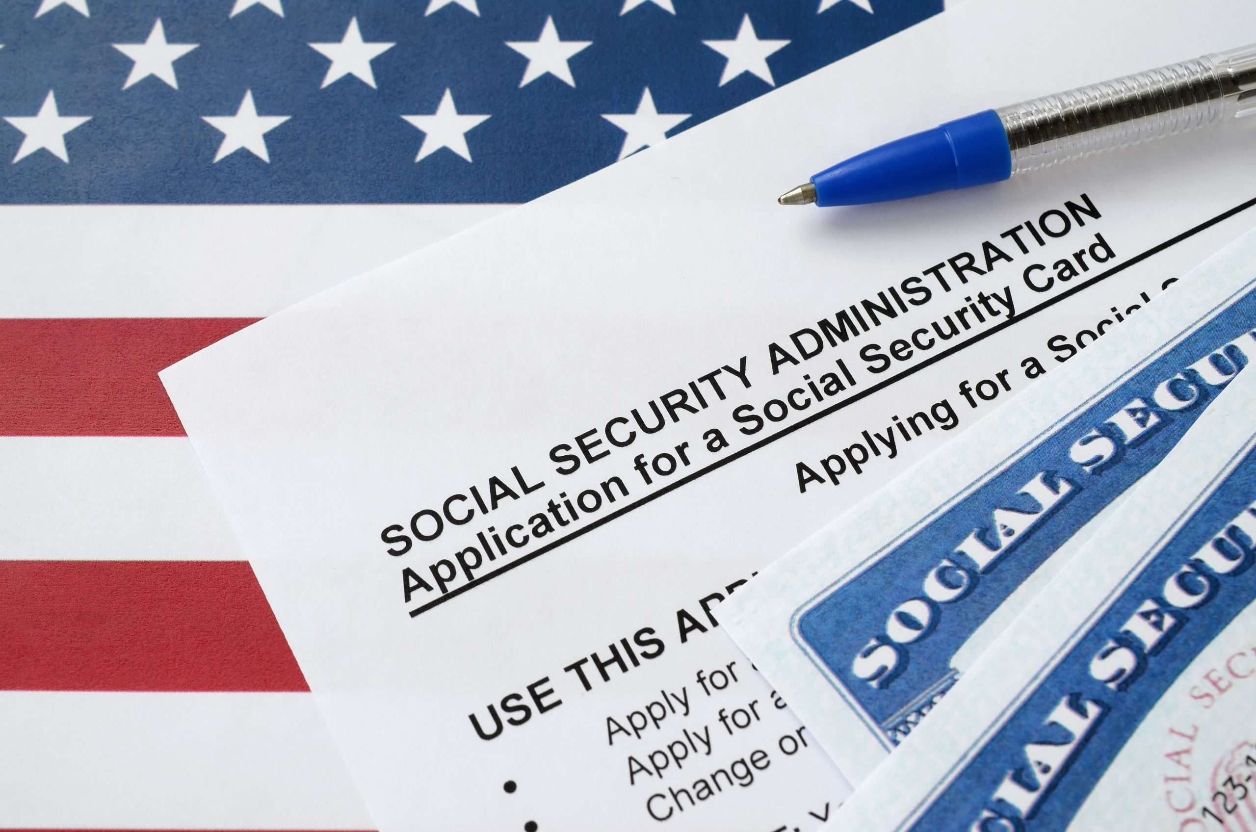Uprava za socijalno osiguranje obustavila automatsko izdavanje brojeva socijalnog osiguranja za imigrante
