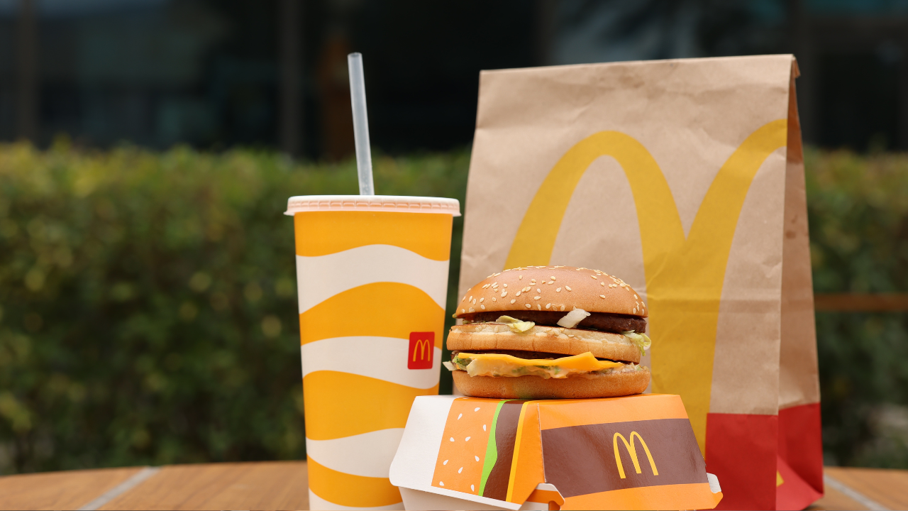 Tužba protiv McDonald’sa iz Čikaga: McRib navodno ne sadrži rebarno meso